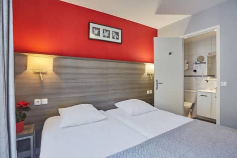 Huni Hôtel — hotel room