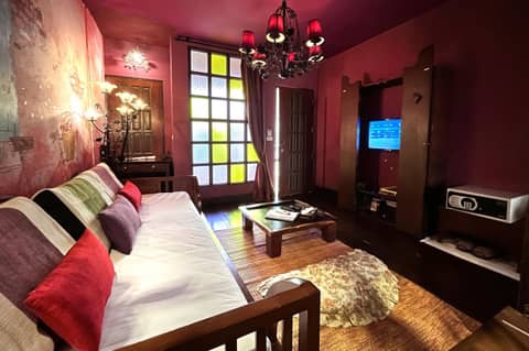 Old Capital Bike Inn - SHA Certified — hotel room