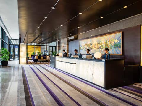 Emporium Suites by Chatrium — photo 3