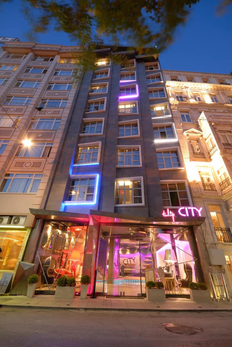 Tulip City Hotel & SPA — building