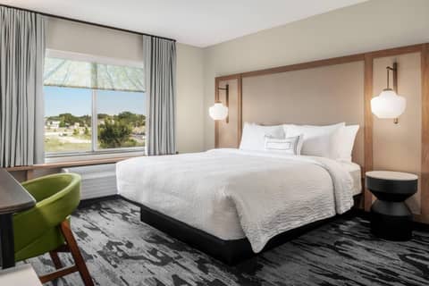 Fairfield Inn & Suites by Marriott Milwaukee West — photo 2