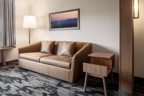 Fairfield Inn & Suites by Marriott Milwaukee West — photo 5