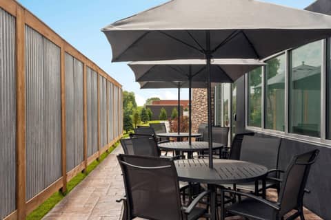 Fairfield Inn & Suites by Marriott Milwaukee West — photo 7