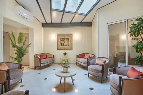 Hotel Beaugrenelle Tour Eiffel — lounge
