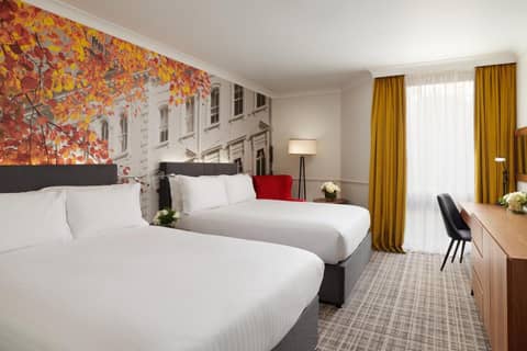 Millennium Hotel and Conference Centre Gloucester London — hotel room