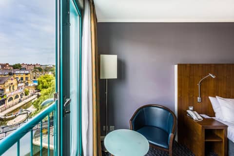 Holiday Inn London Camden Lock by IHG — balcony