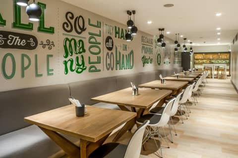 Holiday Inn London Camden Lock by IHG — restaurant