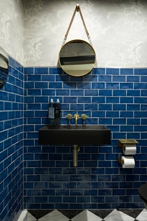 The Portico Hotel — bathroom