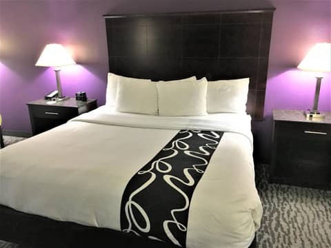 La Quinta Inn & Suites by Wyndham Louisville East — photo 9