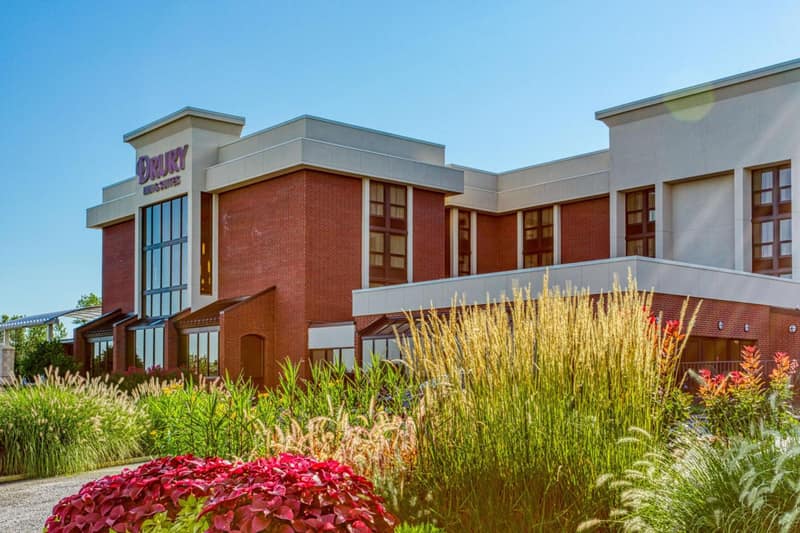 Drury Inn and Suites St Louis Collinsville — building