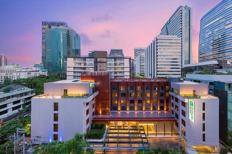Holiday Inn Express Bangkok Sathorn by IHG — building