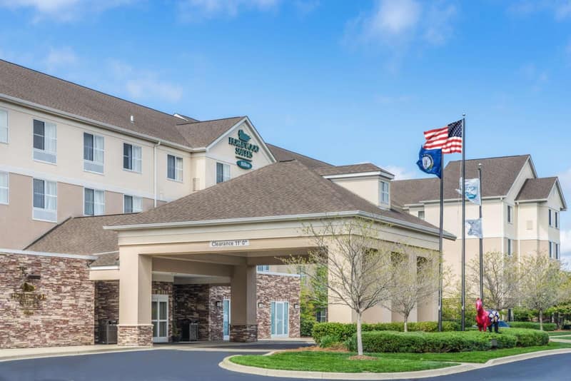 Homewood Suites by Hilton Louisville-East — building