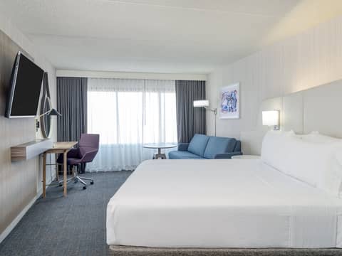 Crowne Plaza Indianapolis-Airport by IHG — photo 3