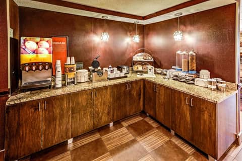 Hampton Inn Columbus I-70E/Hamilton Road — photo 3