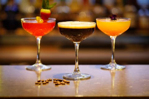 DoubleTree by Hilton London Angel Kings Cross — bar
