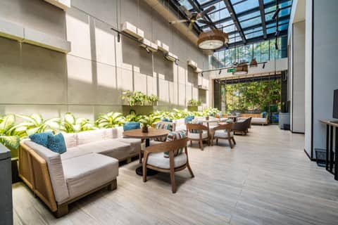 Holiday Inn Bali Sanur by IHG — lounge