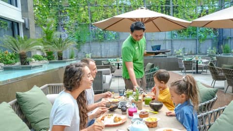 Holiday Inn Bali Sanur by IHG — dining