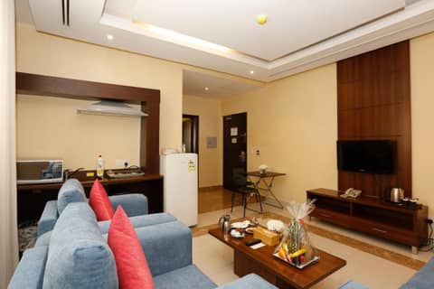 Hotelier Suites by Cantonal — photo 8