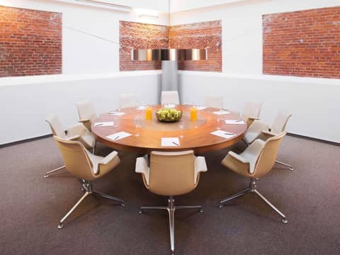 MÖVENPICK Hotel Hamburg City, historischer Wasserturm im Schanzenpark — photo 2