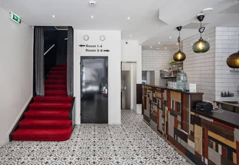 Eight Rooms — photo 4