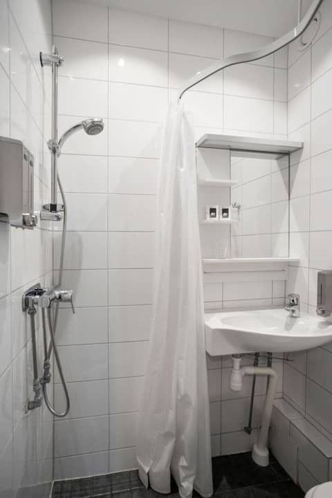 Eight Rooms — photo 8