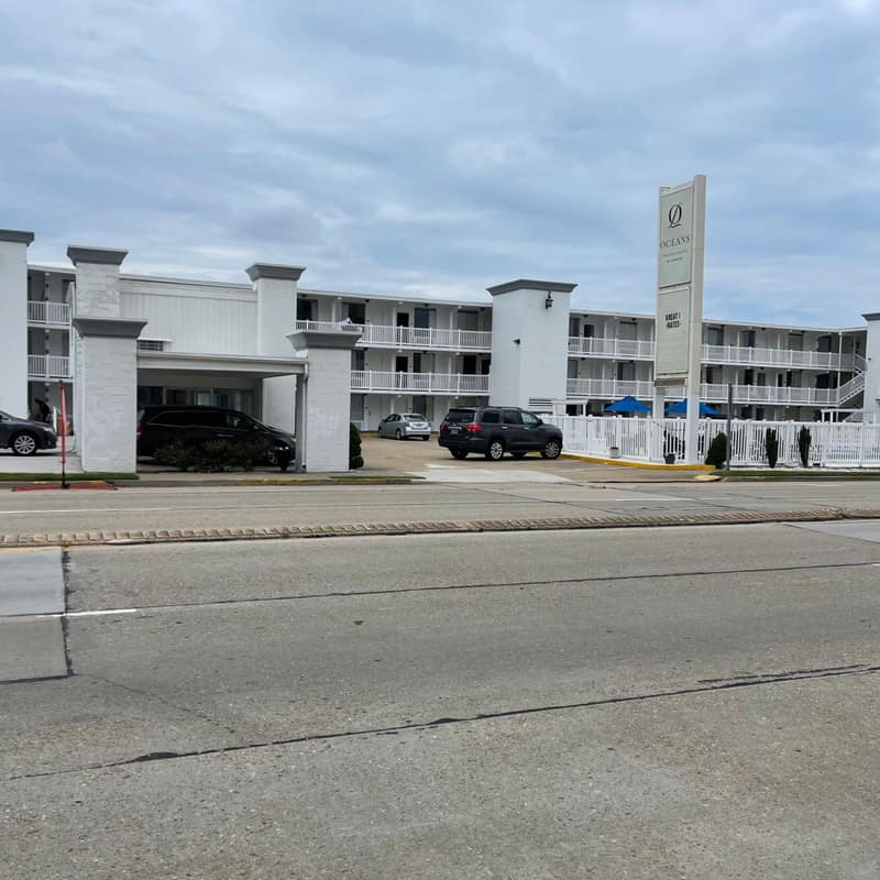 Oceans 2700 — building