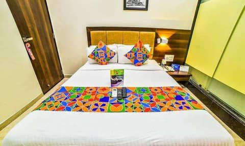 FabHotel Ascot International II - Nr Mumbai International Airport — hotel room