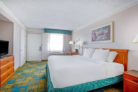 Days Inn by Wyndham Reno — photo 7