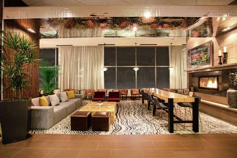 Hilton Garden Inn Seattle Downtown — lounge