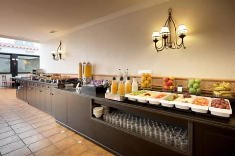 Eurostars Regina — dining
