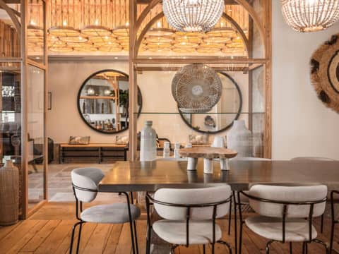 Maisons du Monde Hôtel & Suites - Marseille Vieux Port — dining