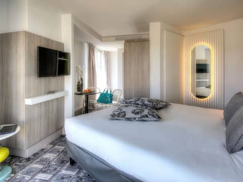 Ibis Styles Nice Centre Gare — hotel room