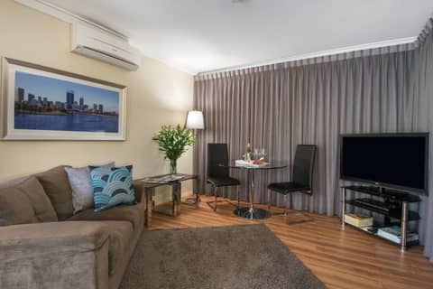 The Peninsula Riverside Serviced Apartments — photo 9