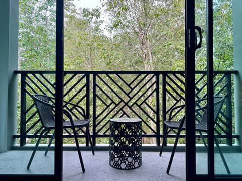 Keereen Resort - Ao Nang Krabi — balance & terrace