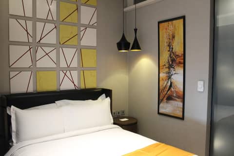 Holiday Inn Express New Delhi International Airport T3 by IHG — hotel room