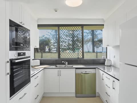 Seacrest Beachfront Apartments Gold Coast — photo 6