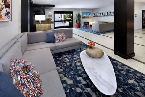 Holiday Inn Hotel & Suites Anaheim by IHG — photo 4