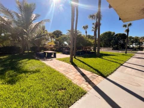 Motel 6 Riviera Beach FL — photo 4