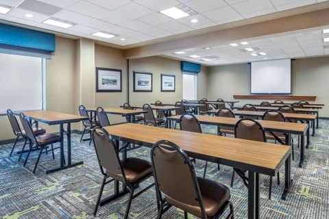 Hampton Inn & Suites Minneapolis St. Paul Airport - Mall of America — photo 8
