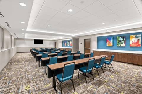 Hampton Inn & Suites Tigard — photo 6