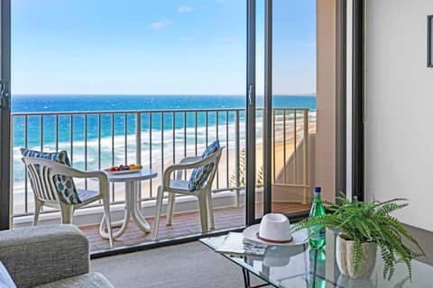 Breakers North Absolute Beachfront Apartments - Official — photo 8