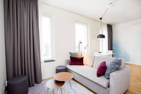 ApartDirect Älvsjö — hotel room