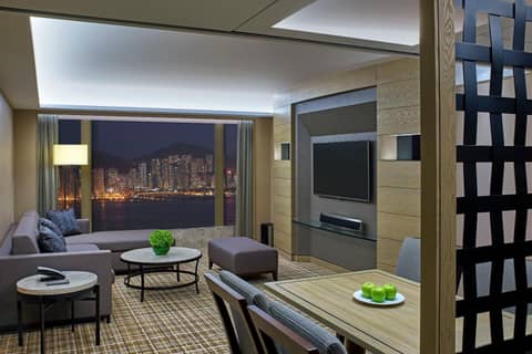 New World Millennium Hong Kong Hotel — hotel room