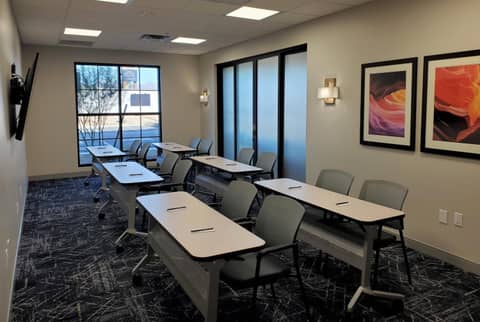 Comfort Suites Scottsdale Talking Stick Entertainment District — photo 7