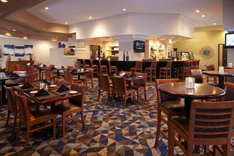 Embassy Suites Los Angeles - International Airport/North — photo 2