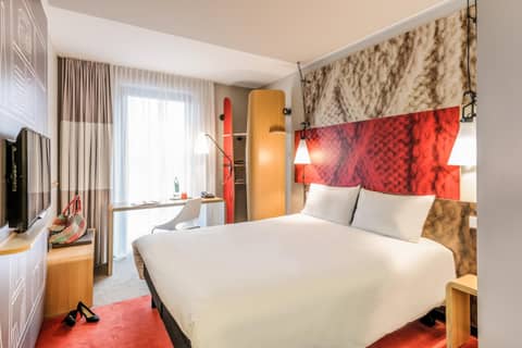 ibis Paris Bastille Faubourg St Antoine — hotel room