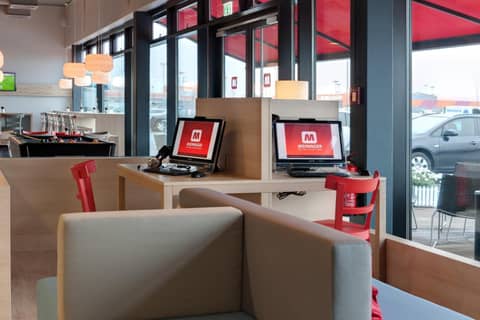 MEININGER Hotel Berlin Airport — photo 8
