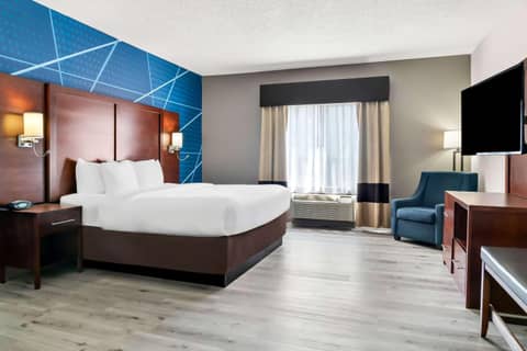 Holiday Inn Express & Suites Southfield - Detroit — photo 8