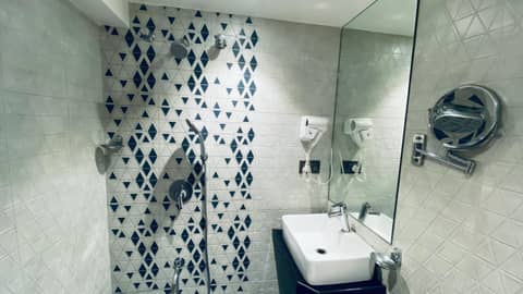Gulf Hotel Mumbai- The Boutique Hotel Colaba Mumbai — photo 7