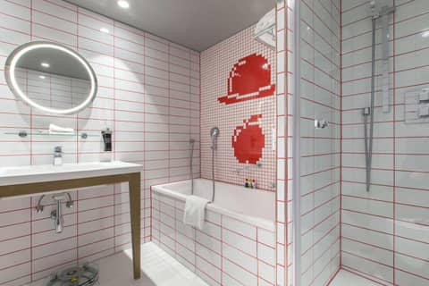 Radisson RED Brussels — photo 4